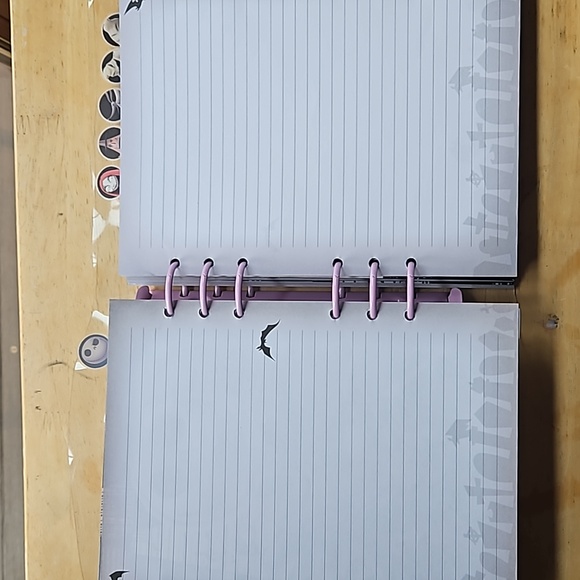 THE NIGHTMARE BEFORE CHRISTMAS SNAP FRONT JOURNAL AND STICKY NOTES - Picture 5 of 16